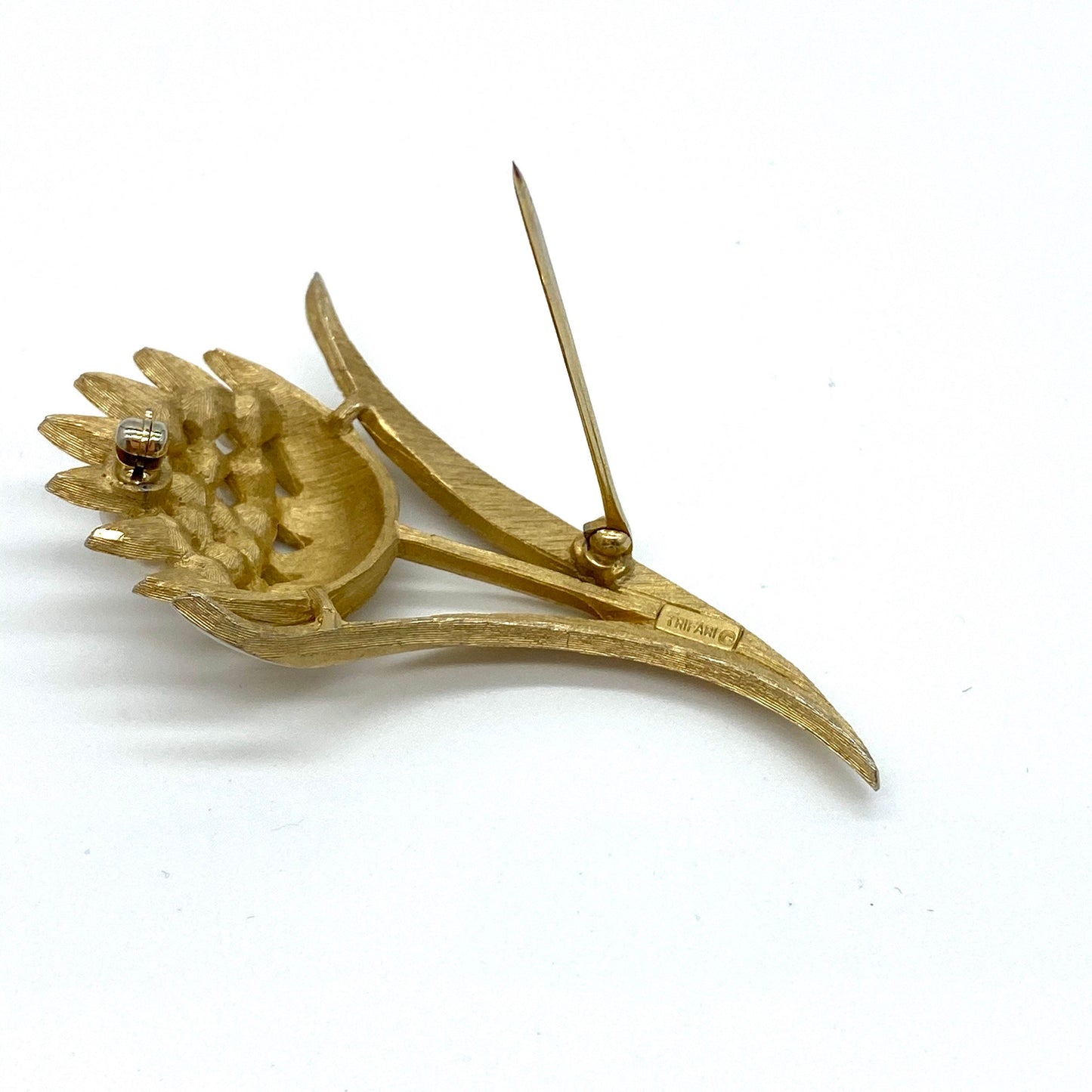 Crown Trifari Pearl Flower Textured Gold Plated Brooch 1960's