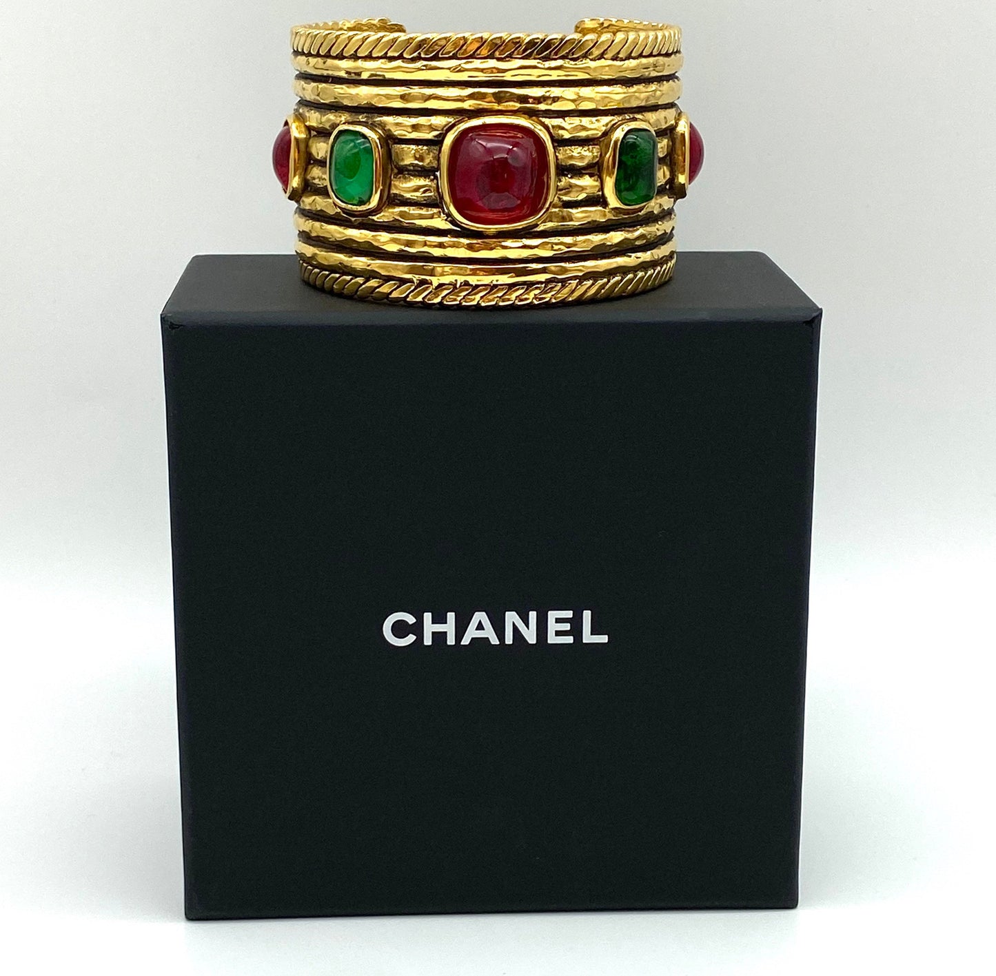 Chanel 1984 Gripoix Cuff