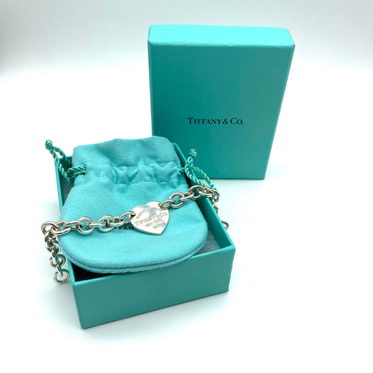 Tiffany Return To Tiffany Heart Charm bracelet in Original Pouch and Box with Ribbon