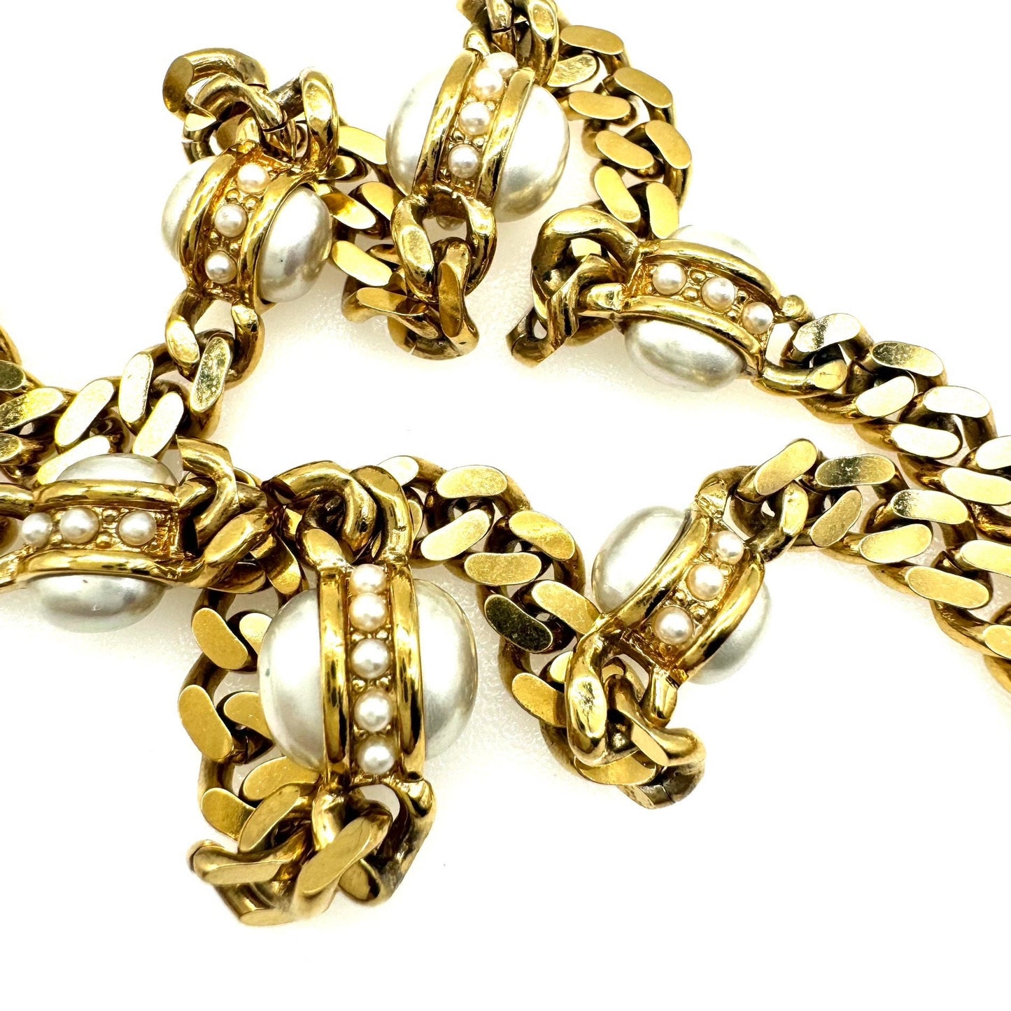 Vintage Chunky Curb Chain Station Necklace with Double Sided Faux Pearls