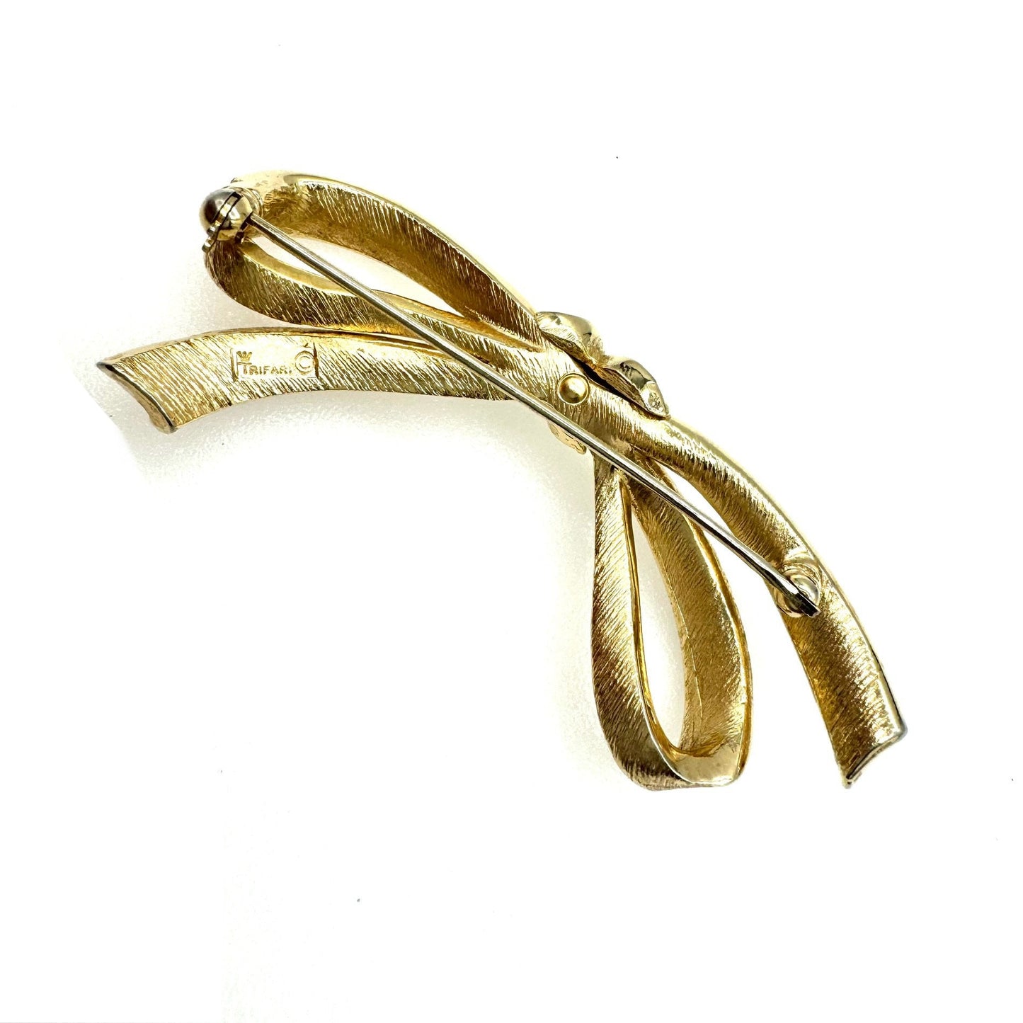 Crown Trifari Ribbon Bow Brooch