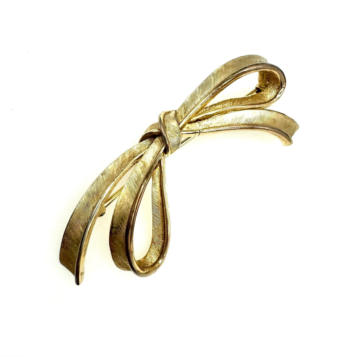 Crown Trifari Ribbon Bow Brooch