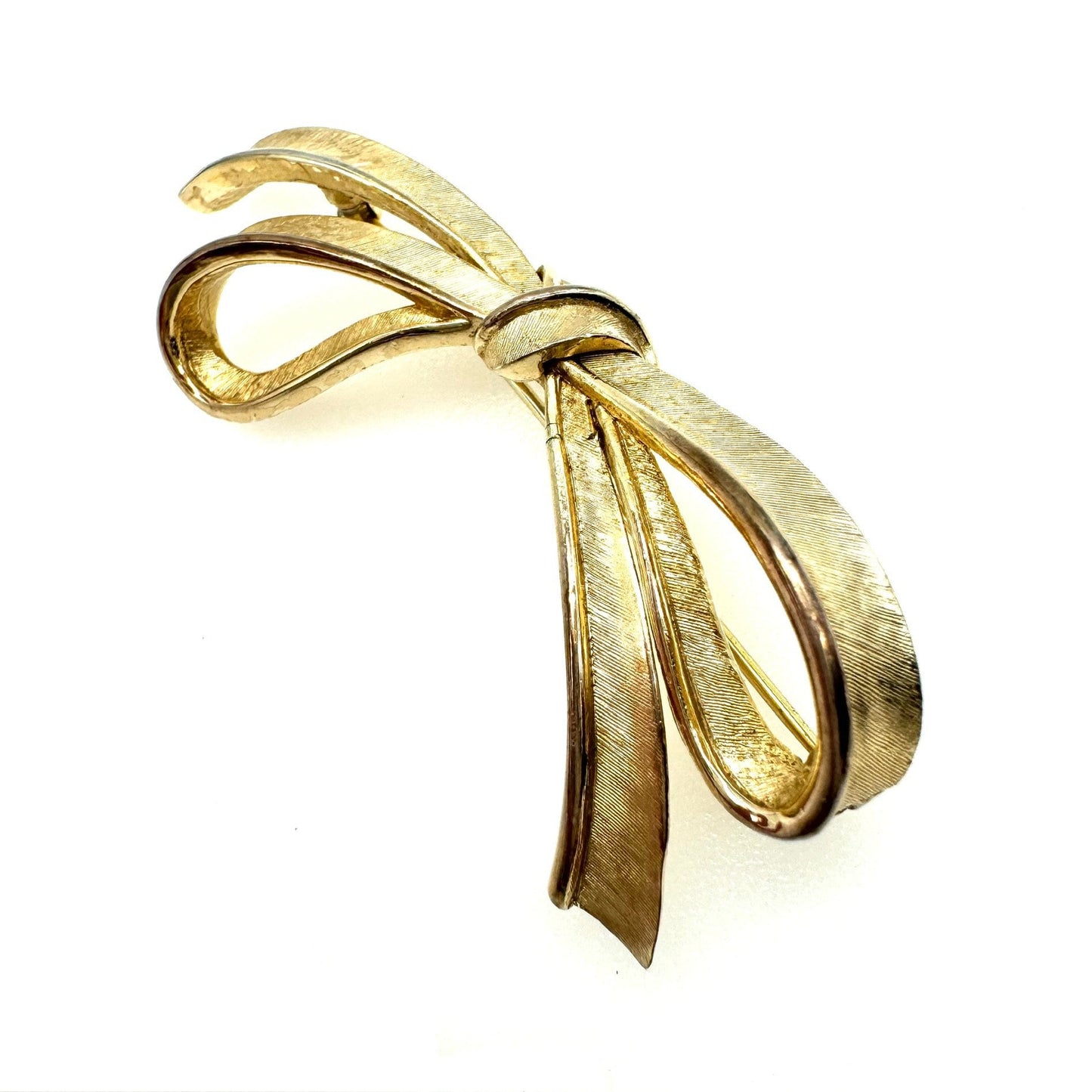 Crown Trifari Ribbon Bow Brooch