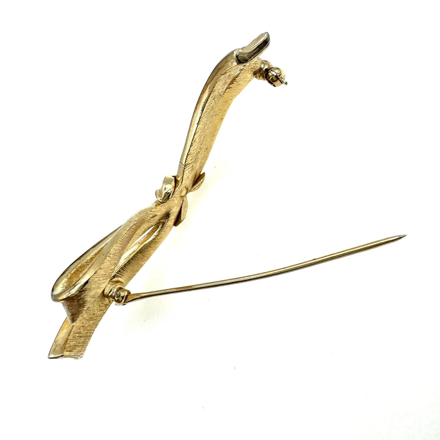 Crown Trifari Ribbon Bow Brooch