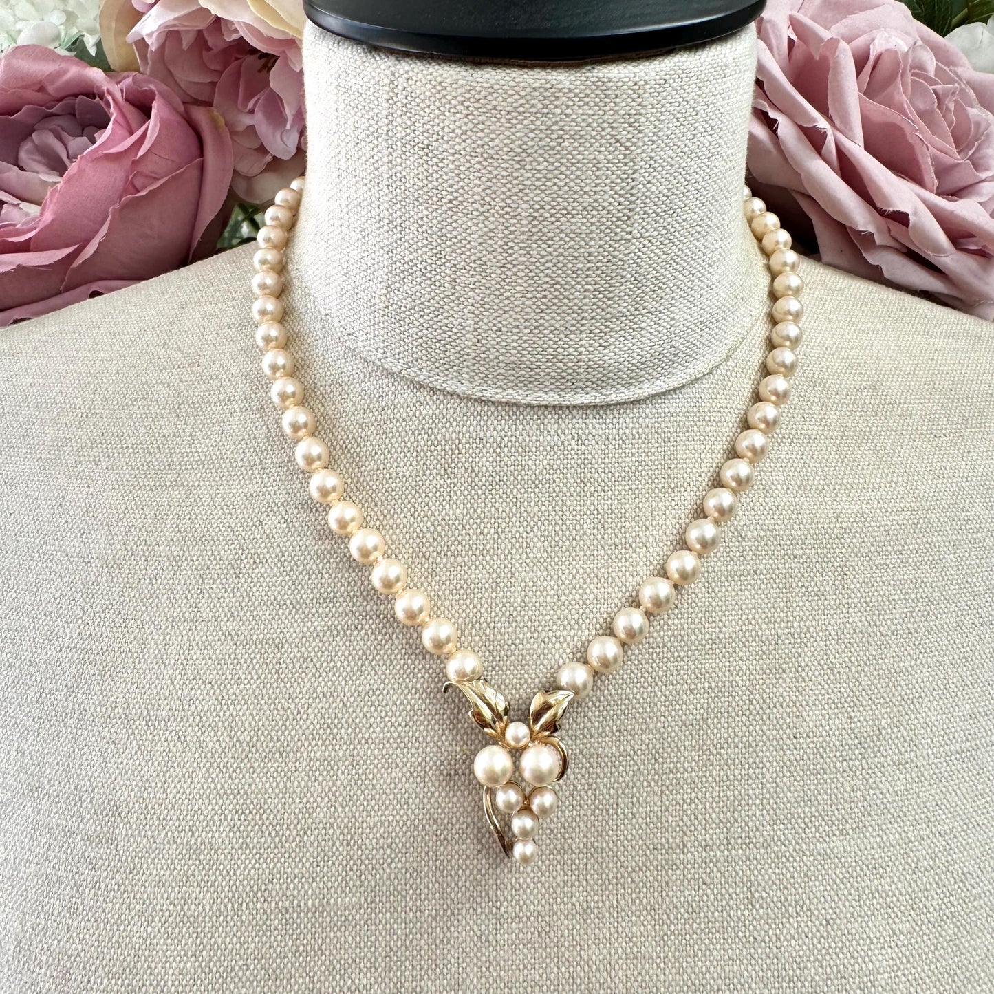 Majorica Hand Knotted Pearl Necklace with Asymmetrical Integral 925 Silver (Gold Vermeil) Grape or Flower Pendant Front Fastening