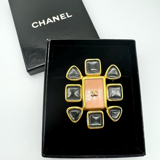 Chanel Spring 1996 Faux Rock Crystal Sugarloaf Cabochons and Salmon Plaque Brooch with Chanel Box