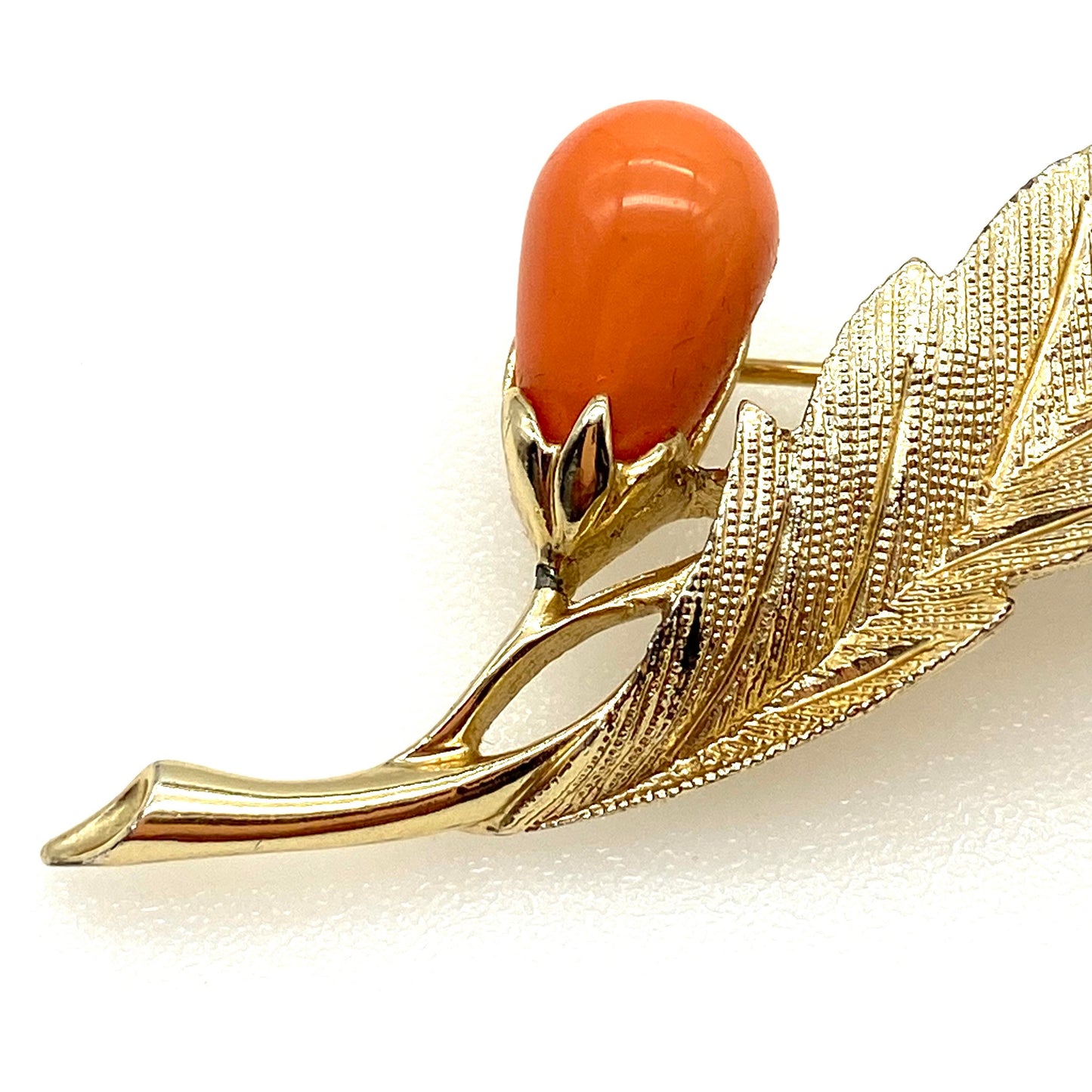 Sarah Coventry 'Bittersweet Berries' 1963 Peach Toned Lucite Berries Brooch