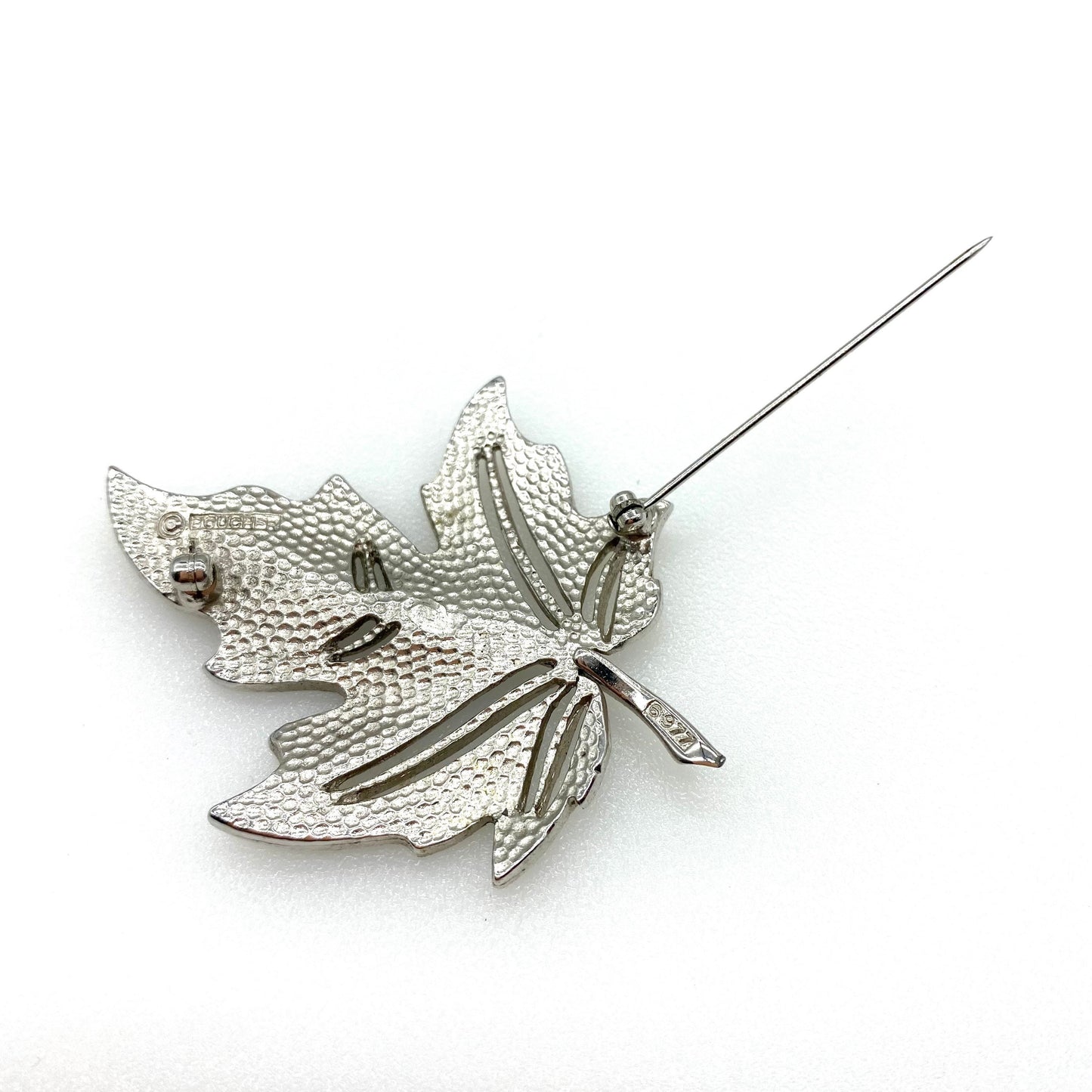 Broche Feuille d'Érable Boucher