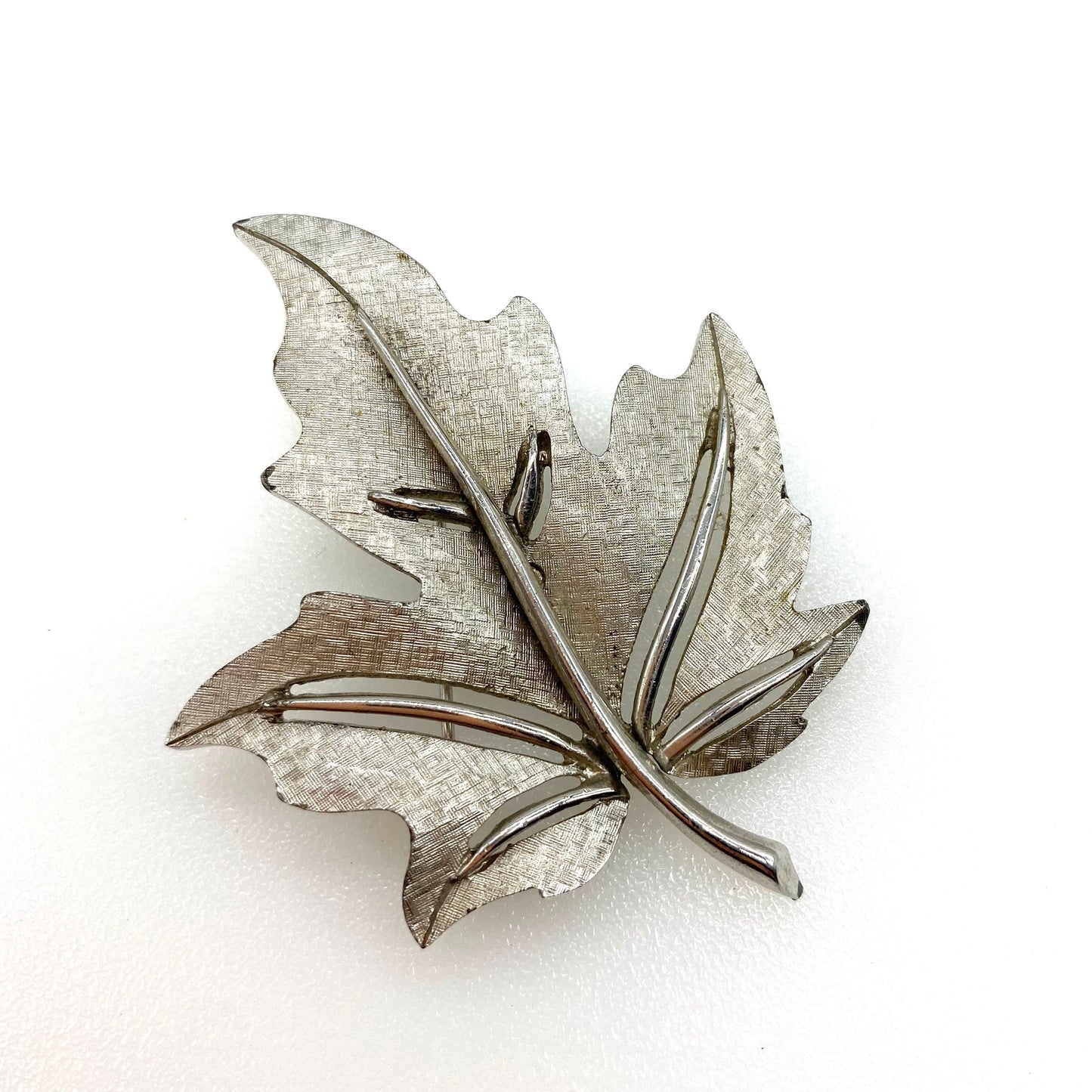 Broche Feuille d'Érable Boucher