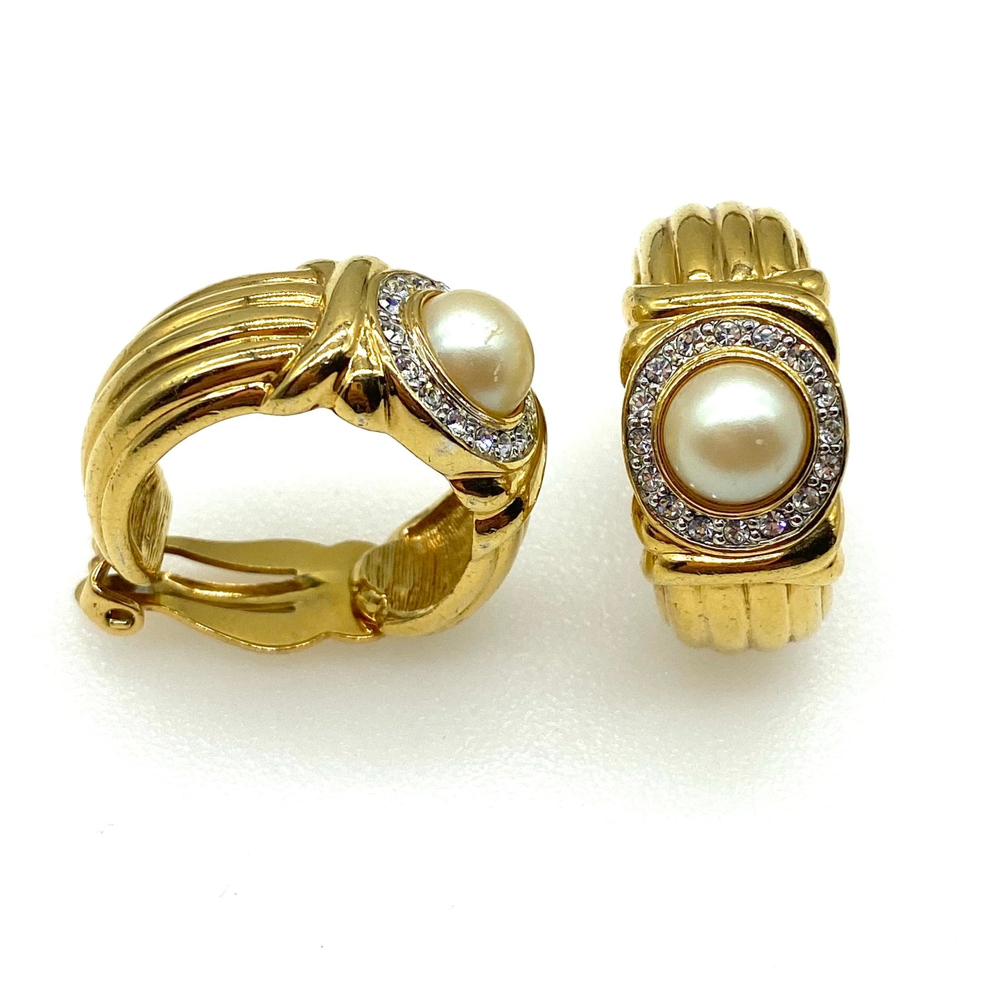 Crystalline Jewelry Company (Pranda) Gold Plated Faux Pearl and Rhinestone Clip On Earrings