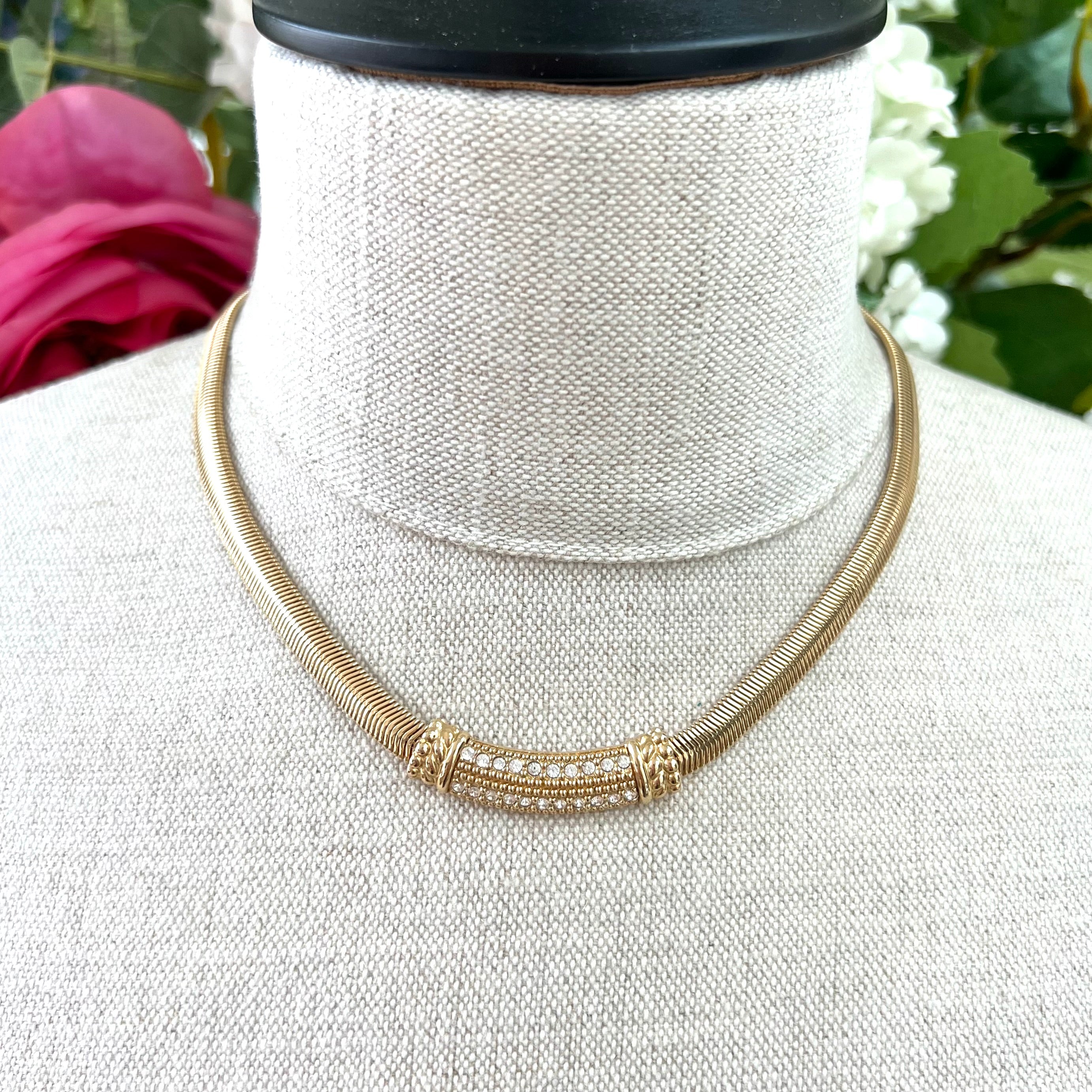 Christian dior deals gold choker necklace