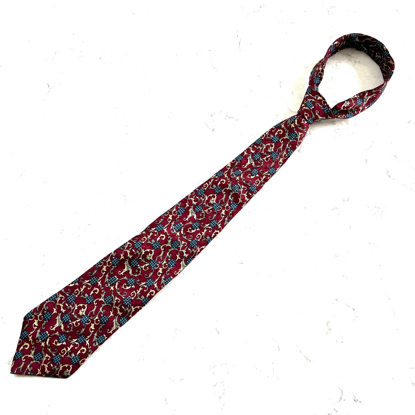 Christian Dior Monsieur Burgundy Acanthe et Houndstooth Motif Pure Silk Tie des années 1980